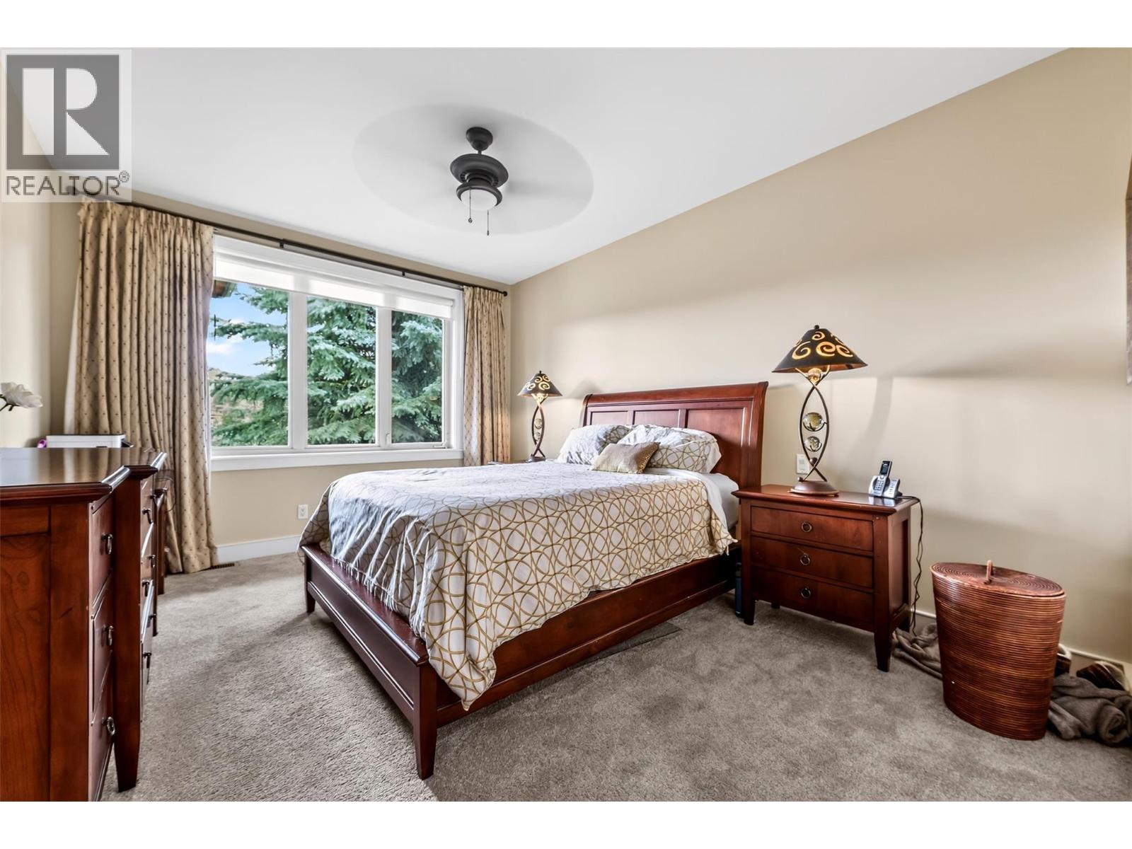 4 101 Falcon Point Way, Vernon