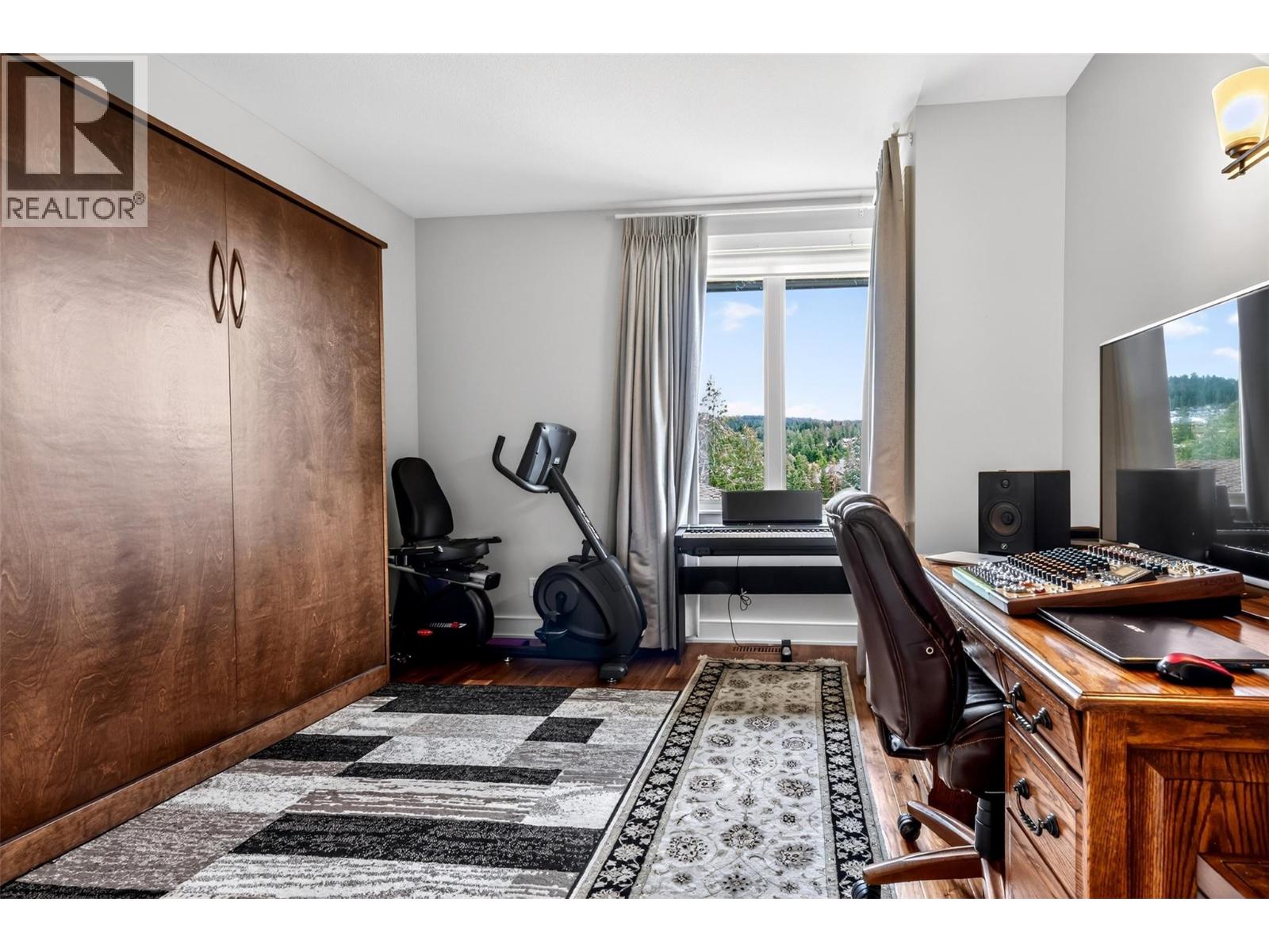 4 101 Falcon Point Way, Vernon