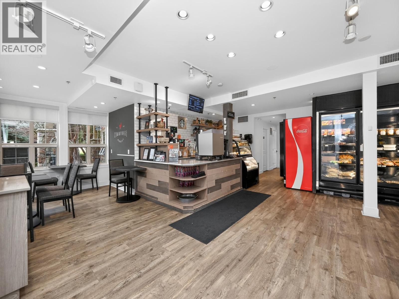 4 101 Falcon Point Way, Vernon