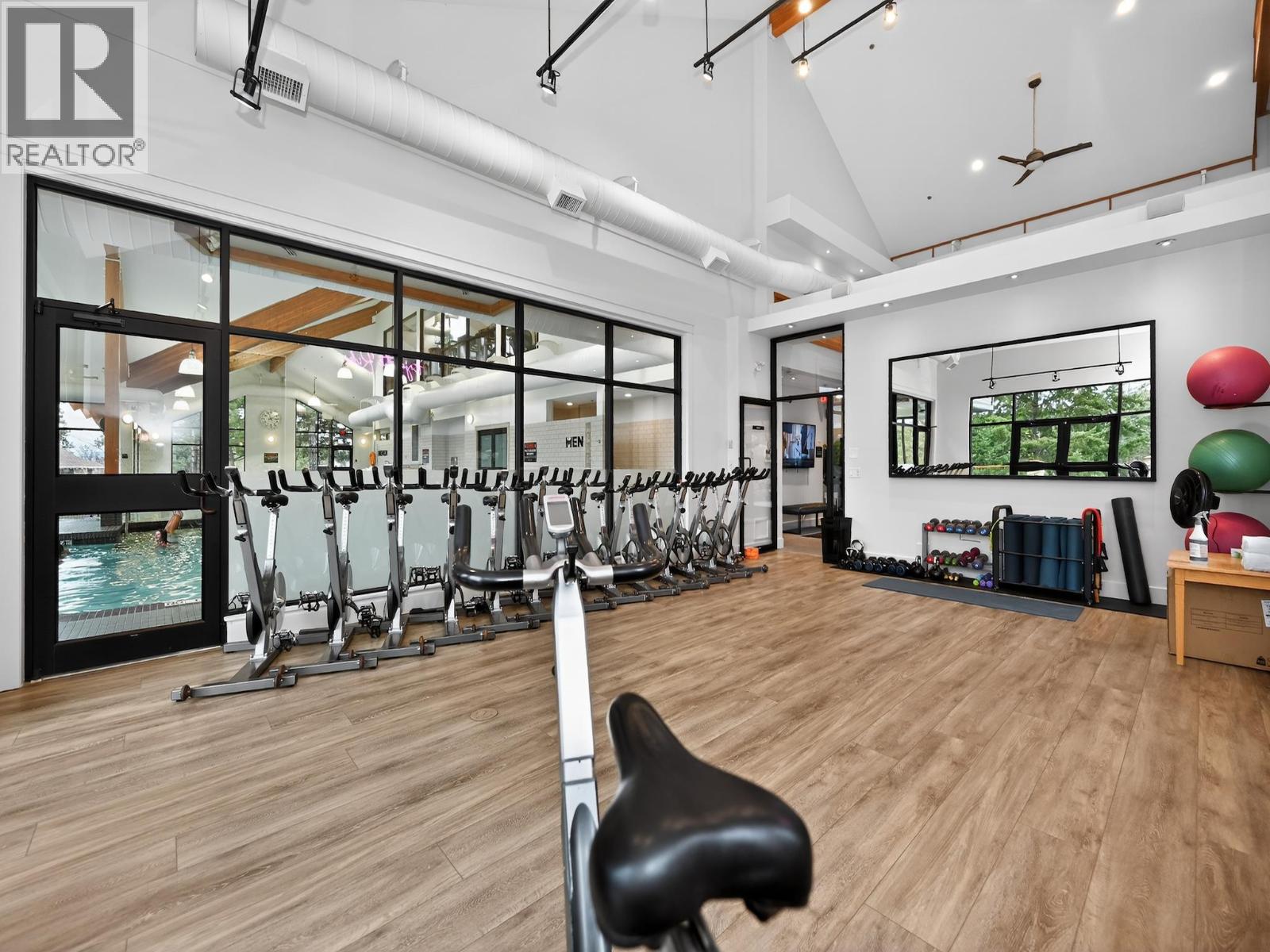 4 101 Falcon Point Way, Vernon