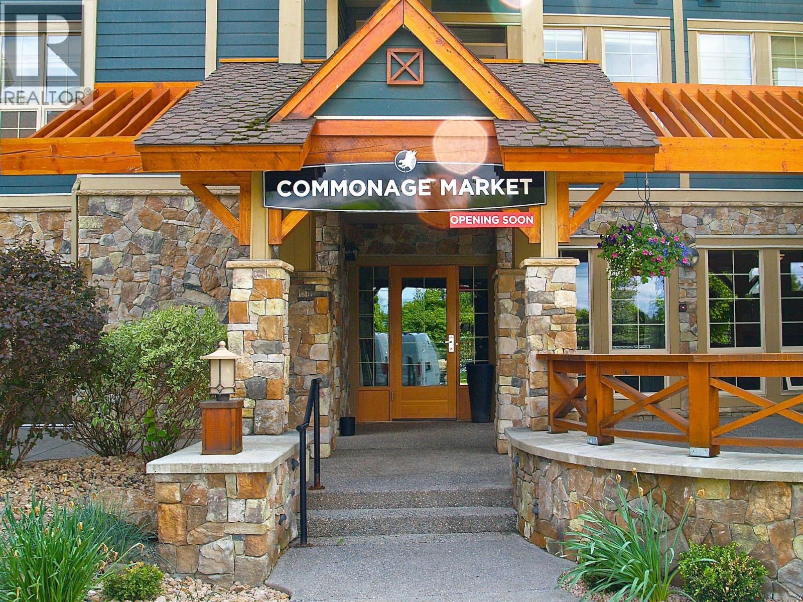 4 101 Falcon Point Way, Vernon