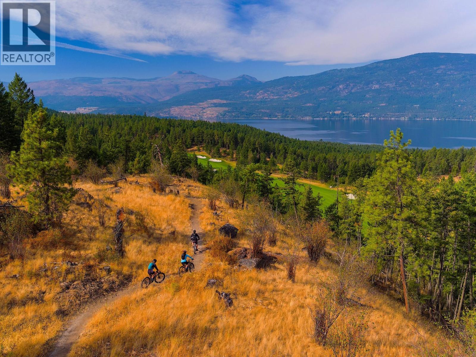 4 101 Falcon Point Way, Vernon