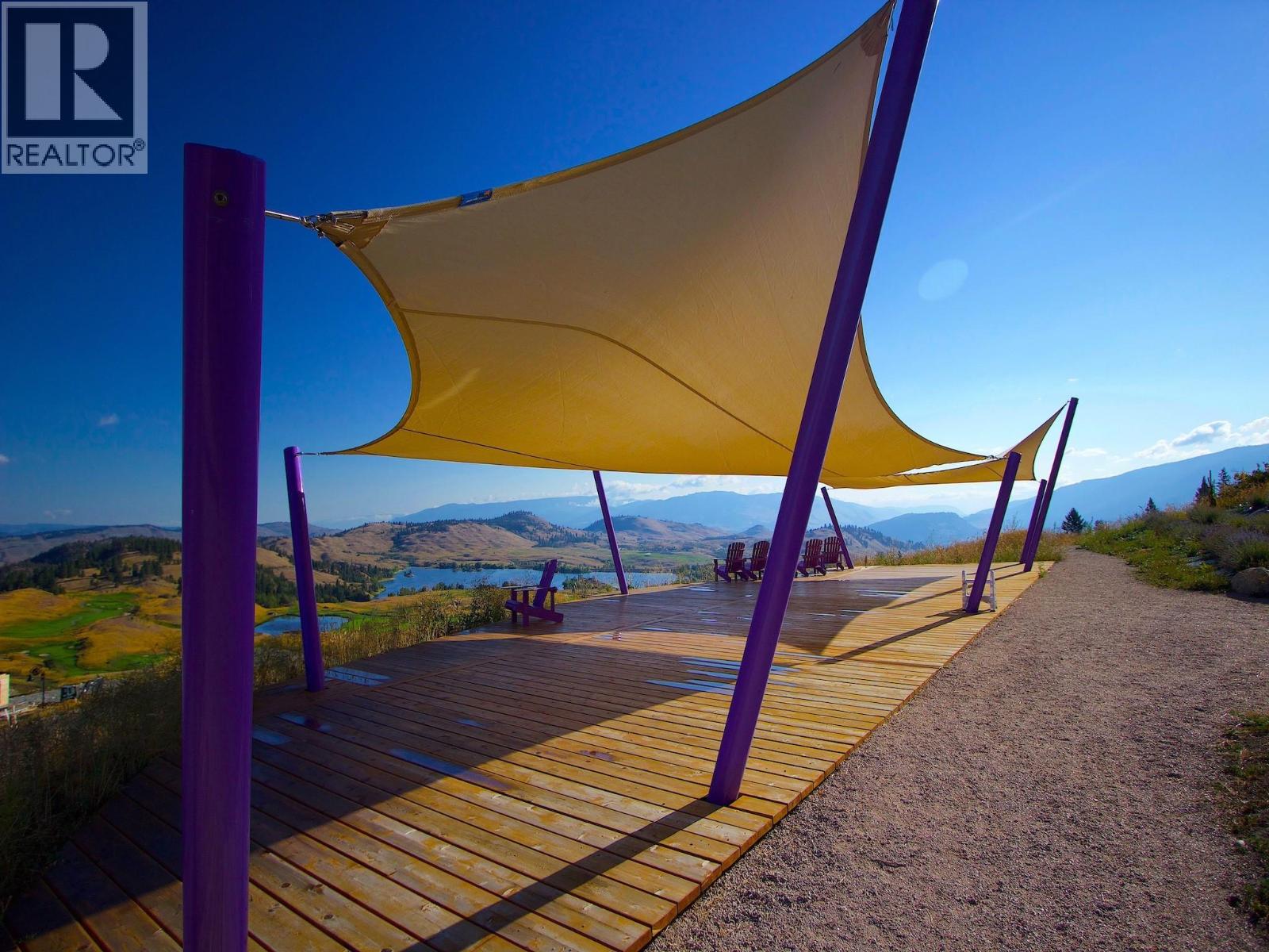 4 101 Falcon Point Way, Vernon