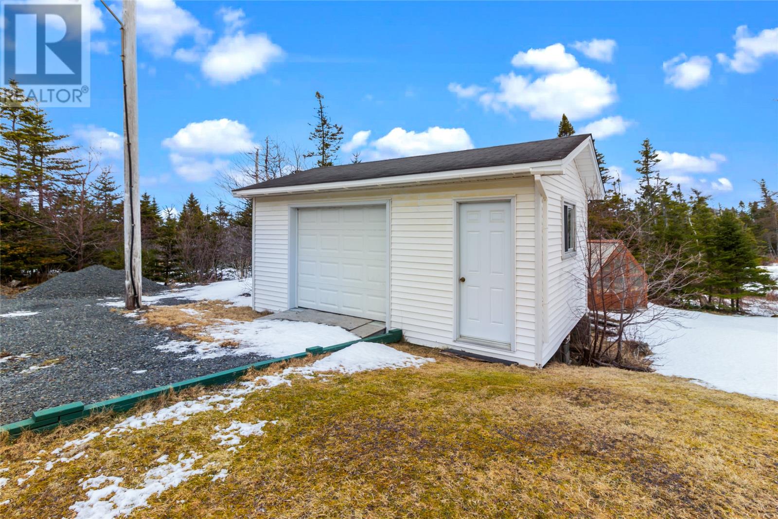 25 Ocean Pond Road — photo 13