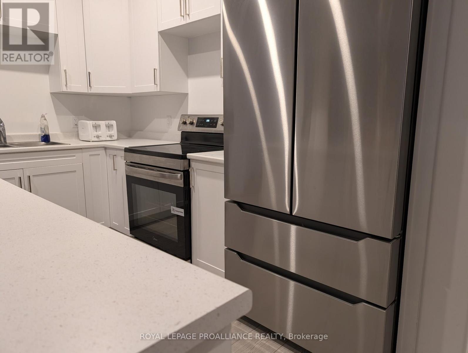 13 MARKLAND AVENUE — photo 21