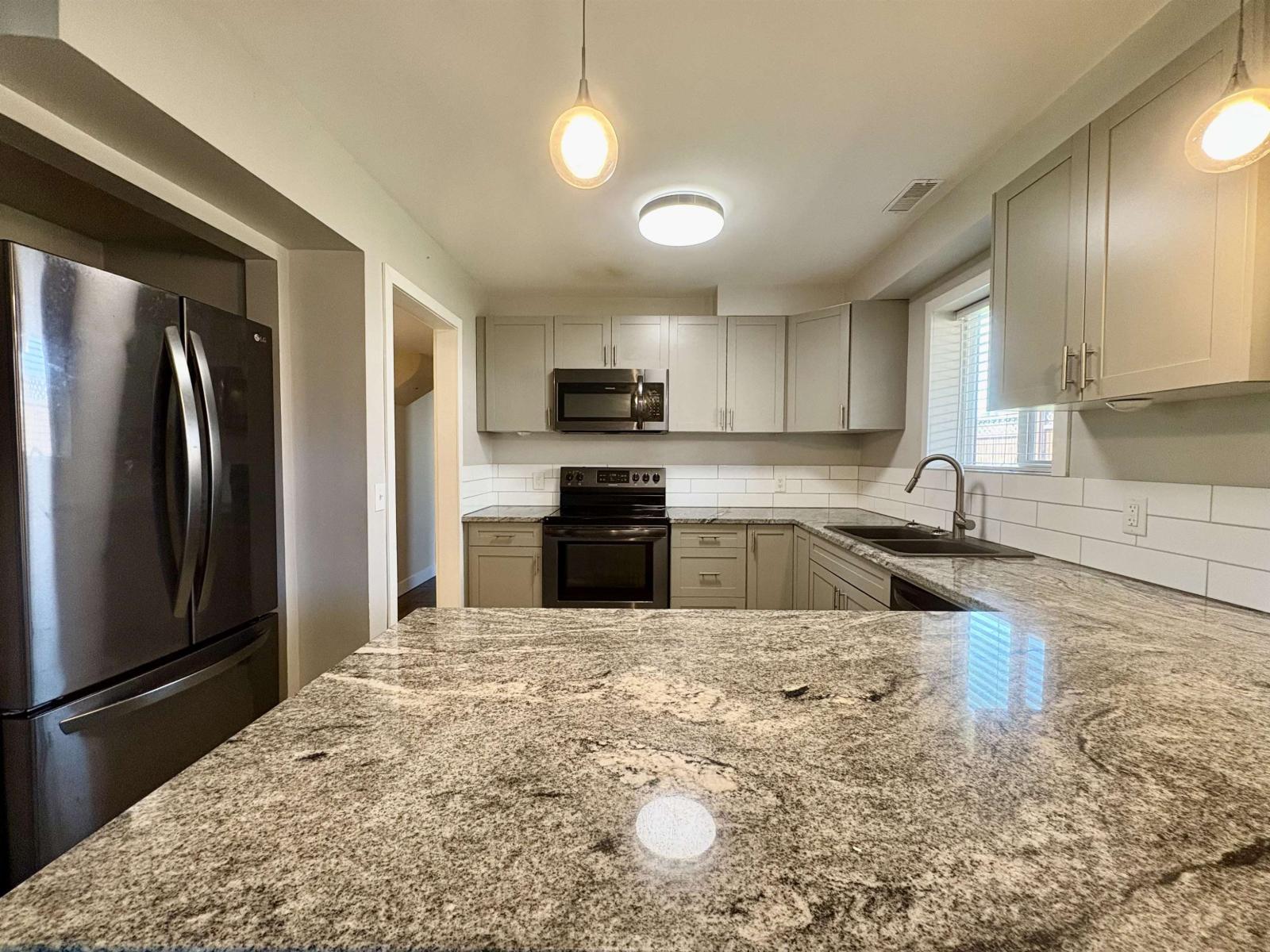 10345 BEVERLEY DRIVE, Fairfield Island — photo 24