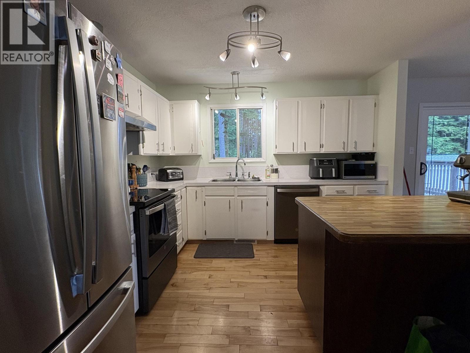 4017 BENNER STREET - 6