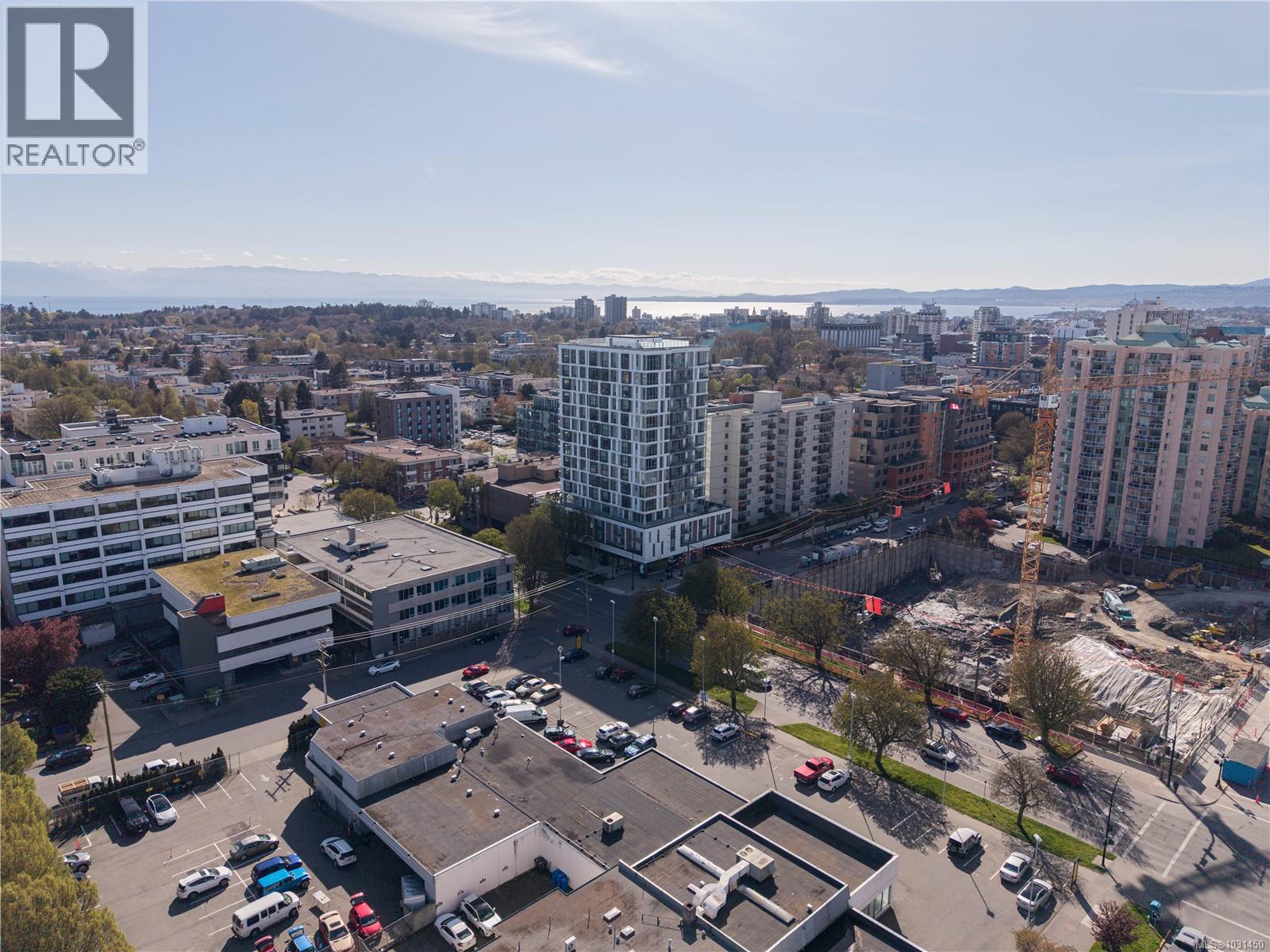#806 1097 View St - 23