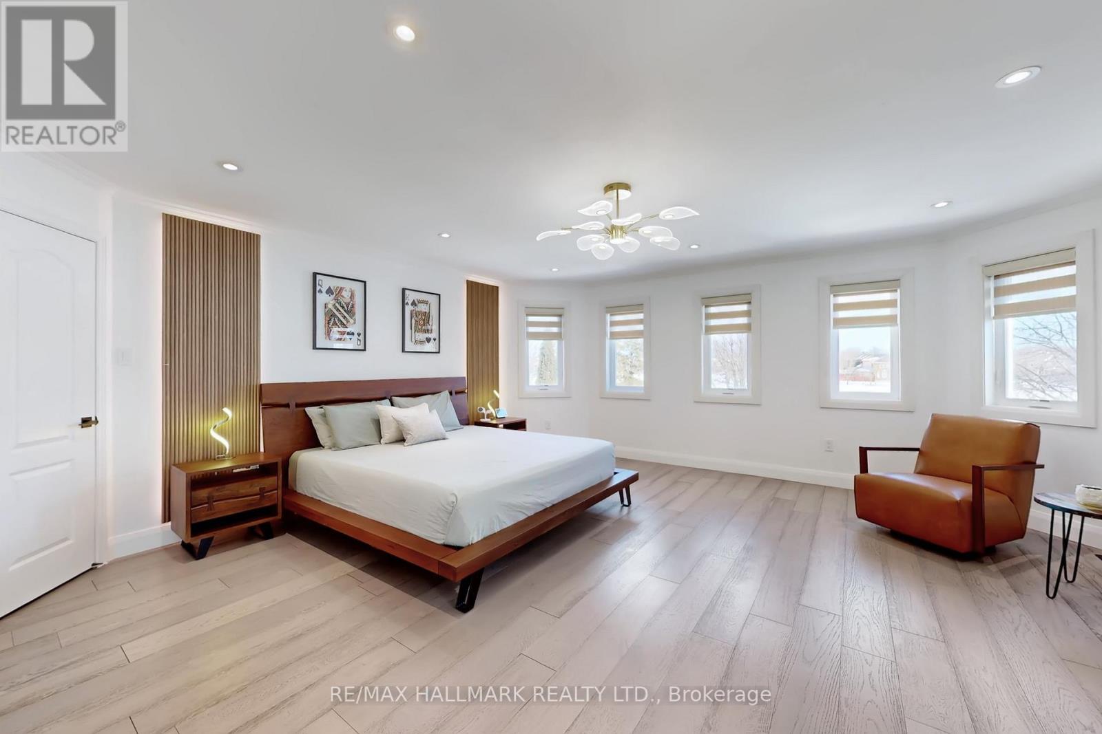 49 SONLEY DRIVE - 24