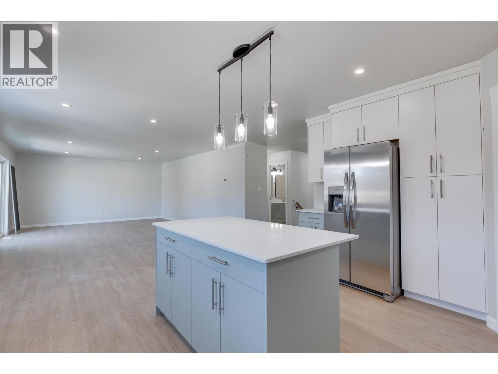 3850-3854 GLENDALE DRIVE - 8