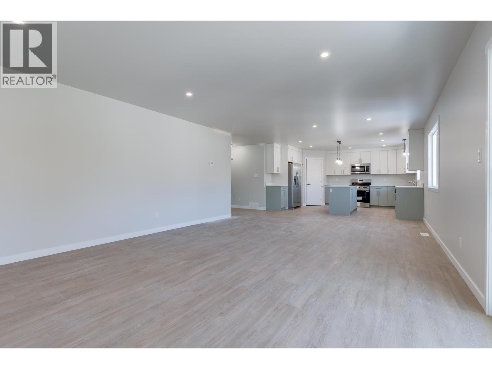 3850-3854 GLENDALE DRIVE - 10