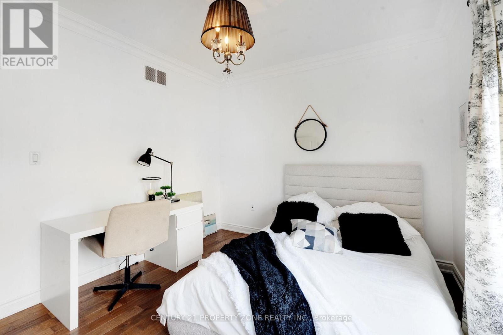2 HARRY PARKER PLACE - 22
