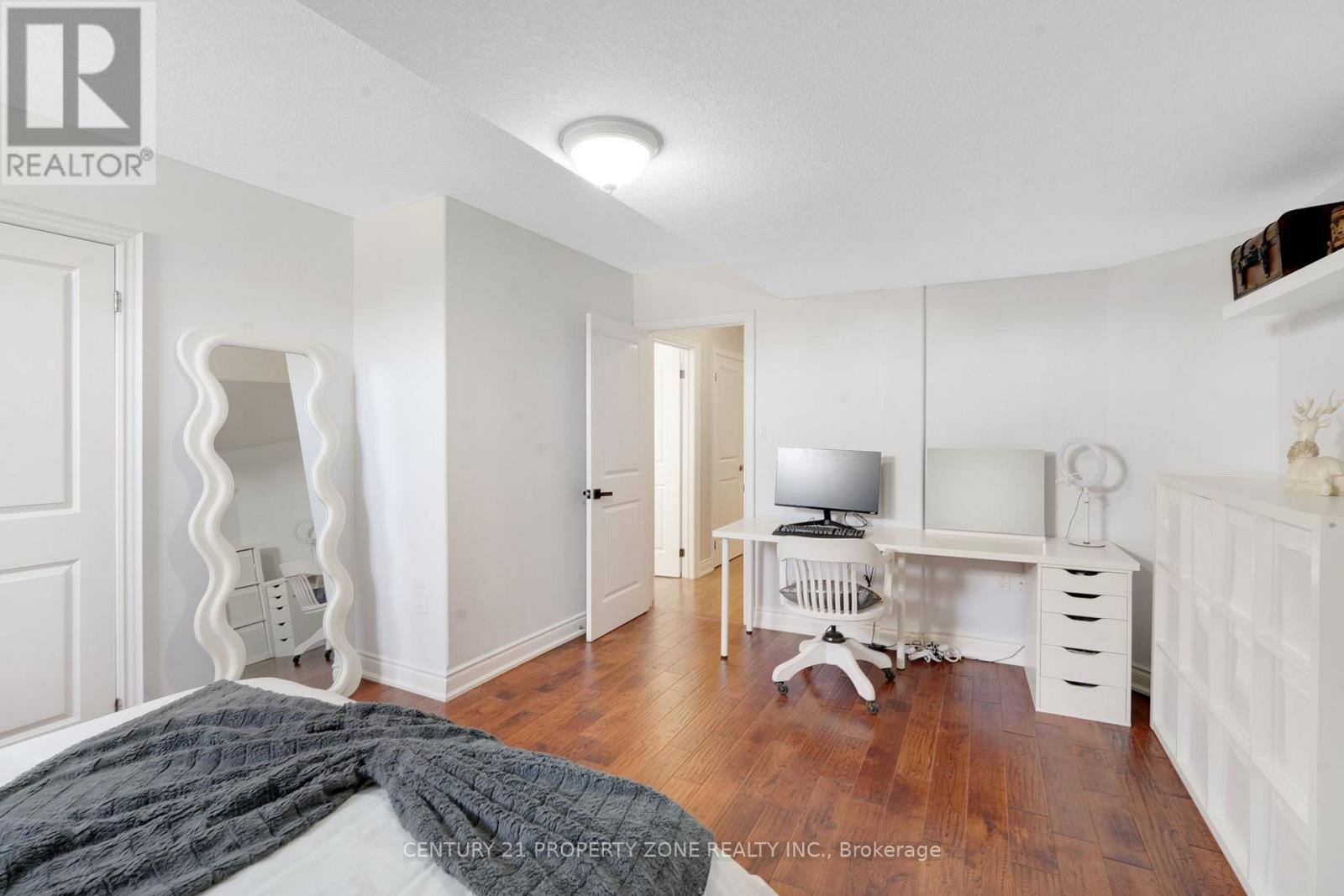 2 HARRY PARKER PLACE - 27