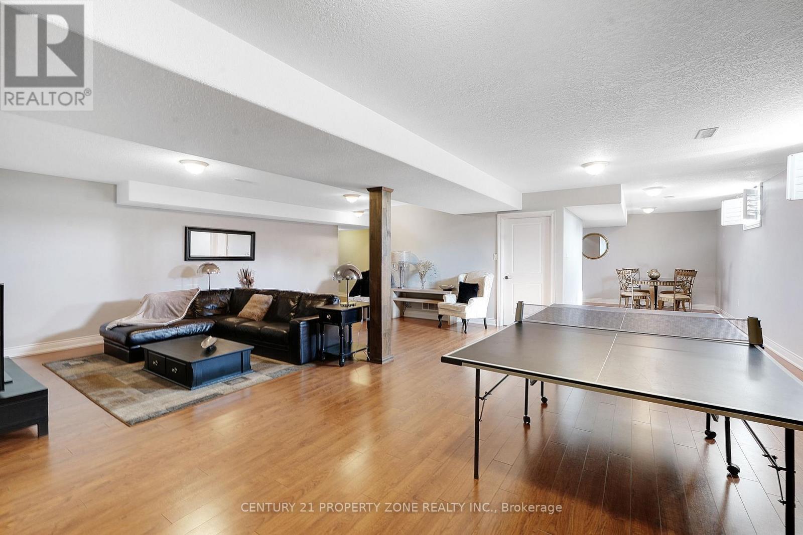 2 HARRY PARKER PLACE - 30