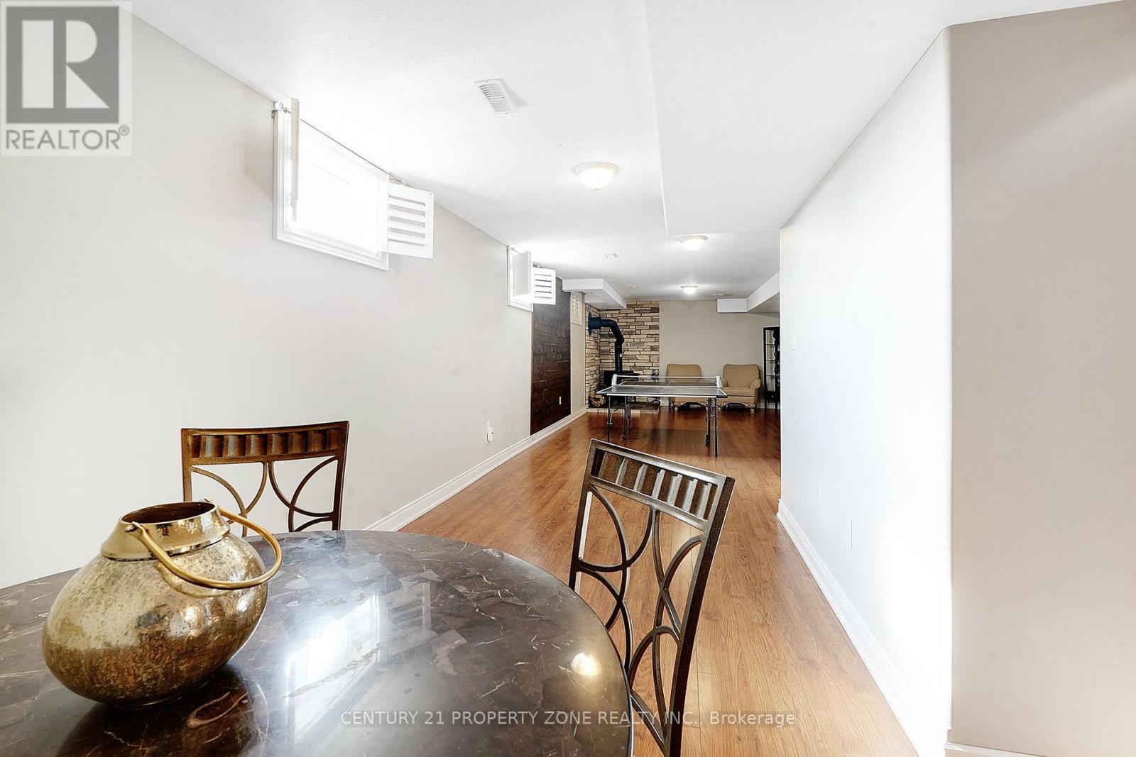 2 HARRY PARKER PLACE - 34