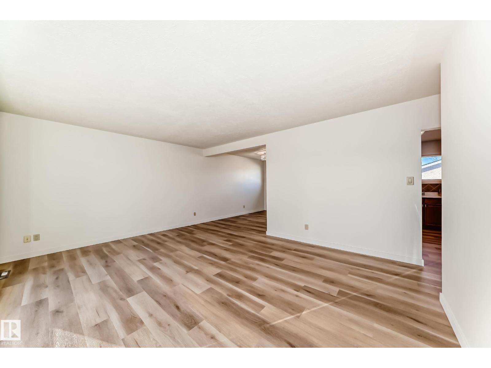 8108 163 ST NW, Edmonton