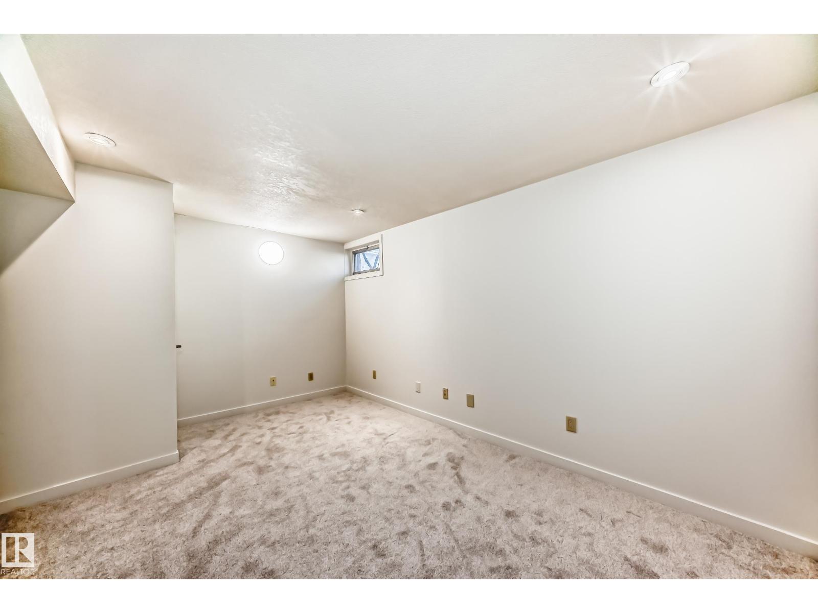 8108 163 ST NW, Edmonton