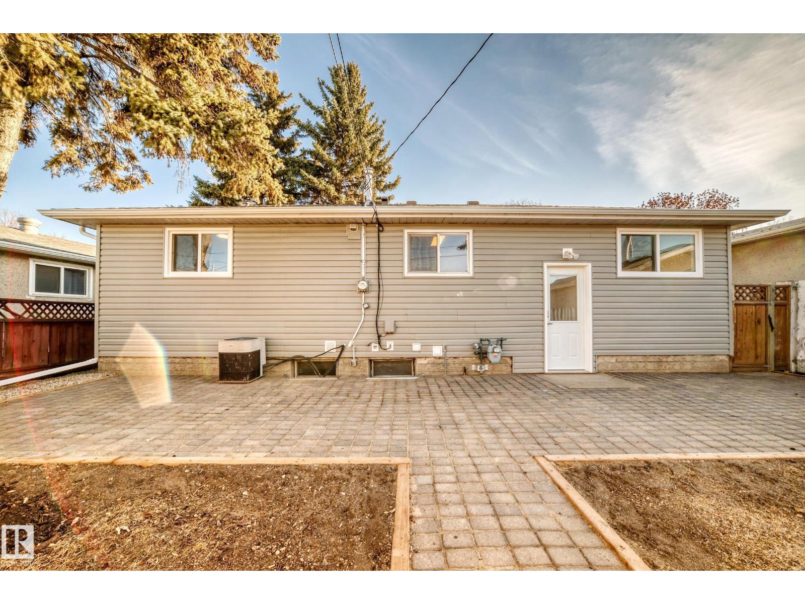 8108 163 ST NW, Edmonton