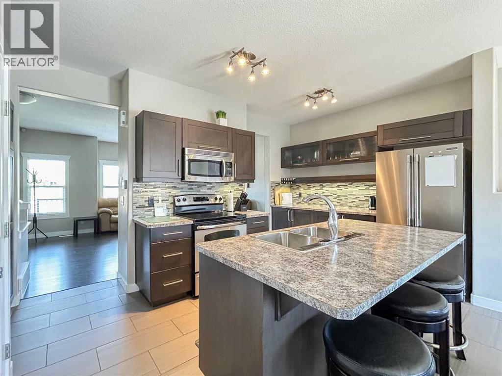 300 Sparrow Hawk, Fort McMurray