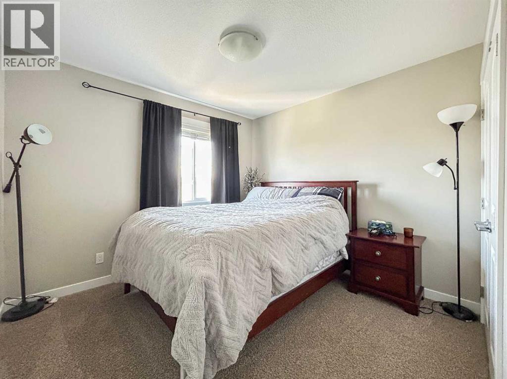 300 Sparrow Hawk, Fort McMurray