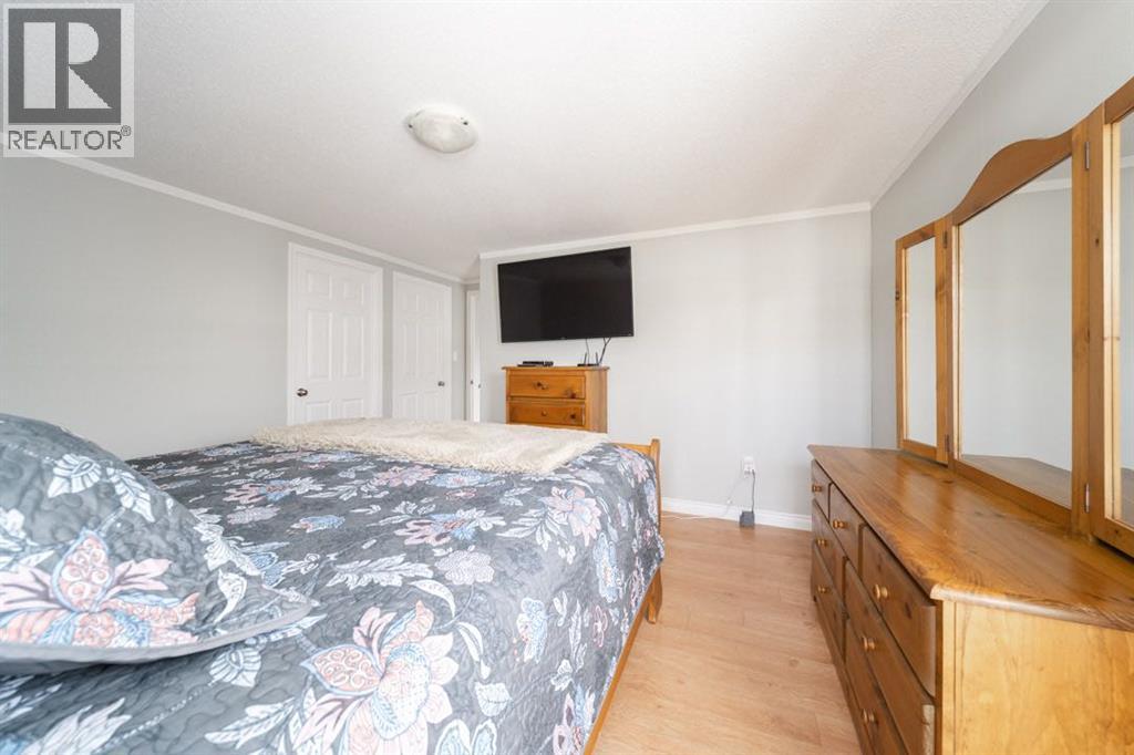 108 Fir Street, Fort McMurray