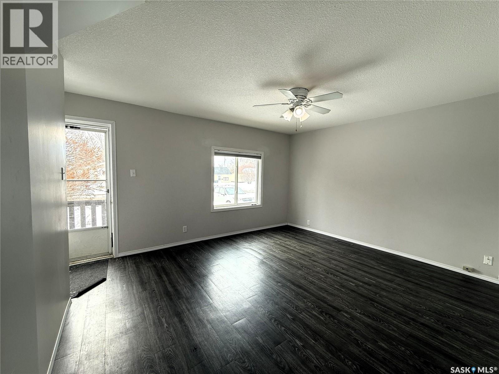 1478 1st STREET E - Image 2