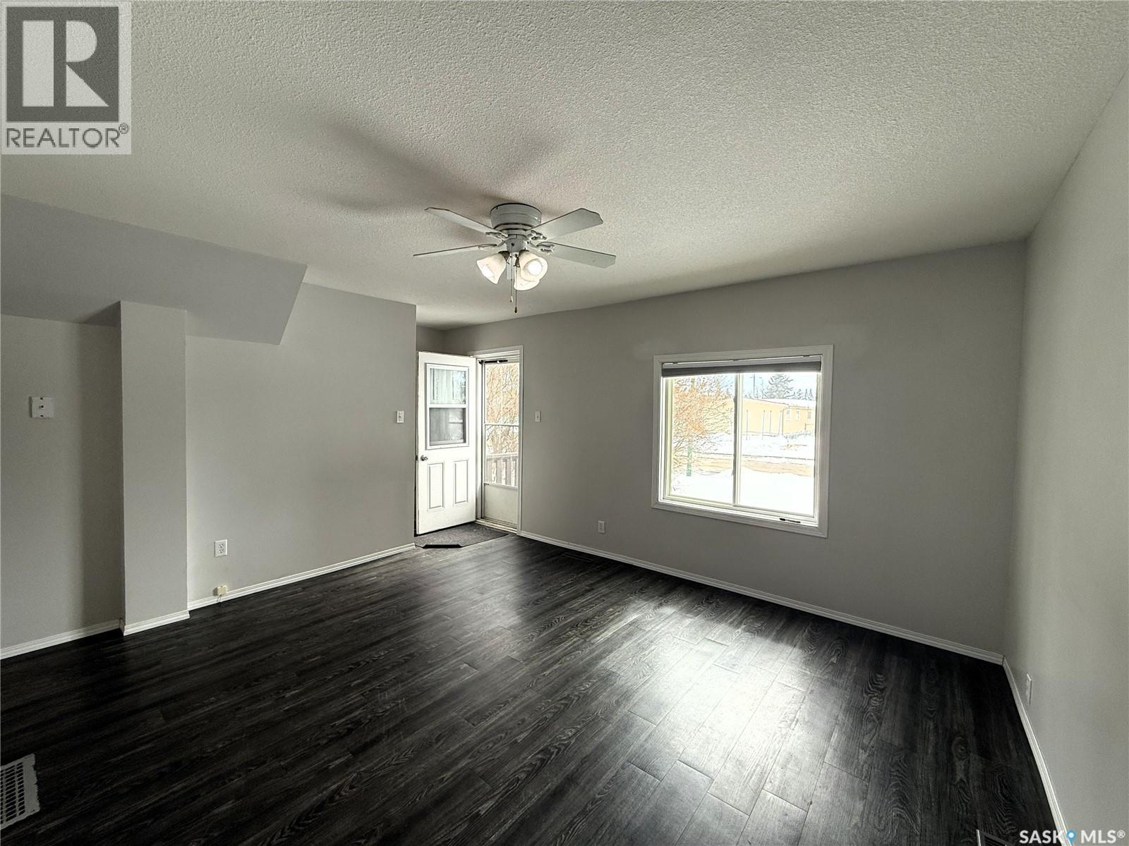 1478 1st STREET E - Image 3