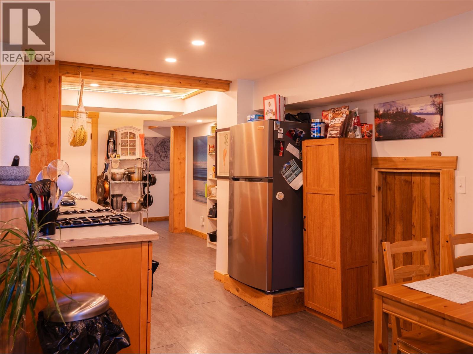 712 NINTH STREET - 42