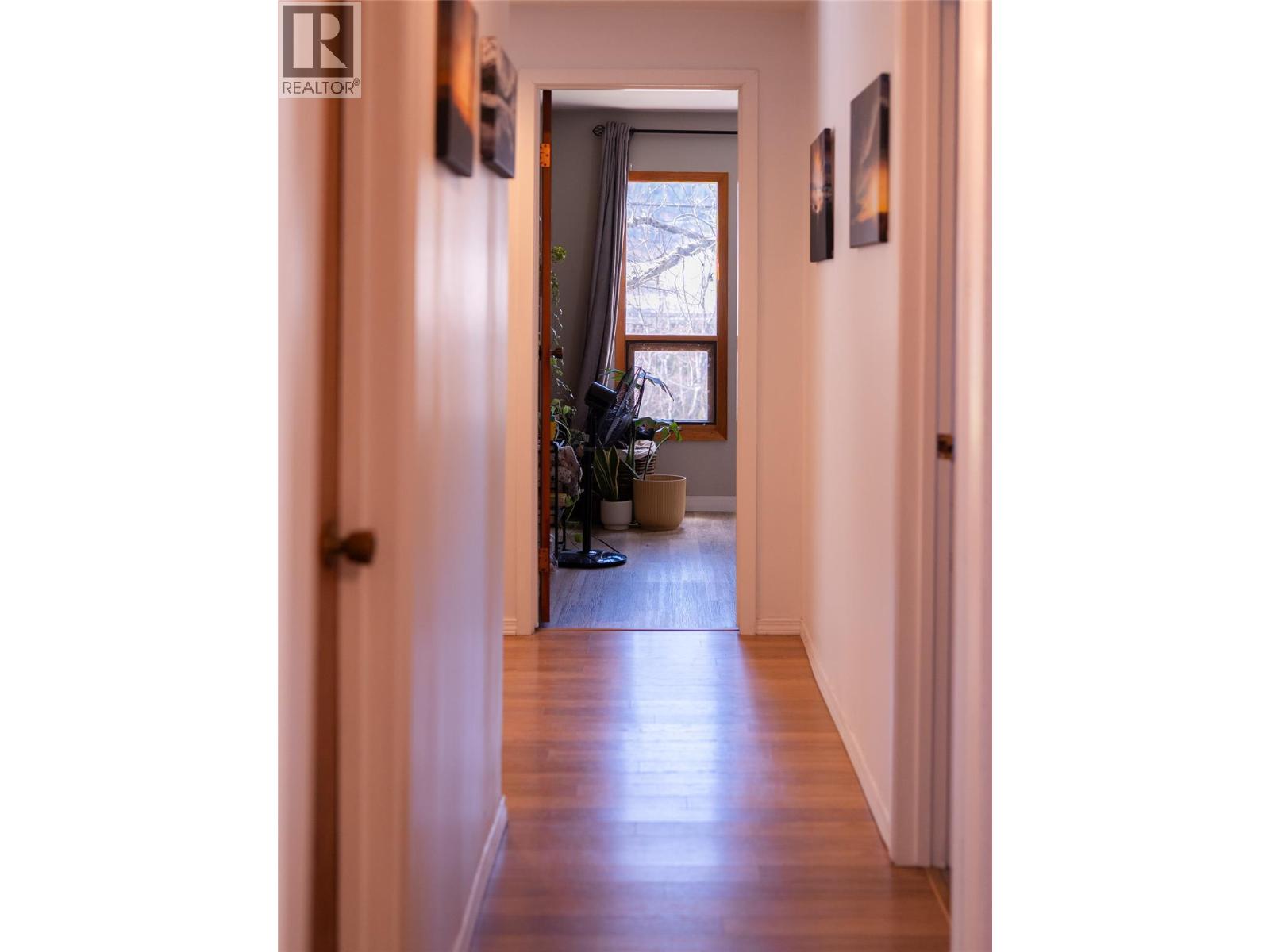 712 NINTH STREET - 18