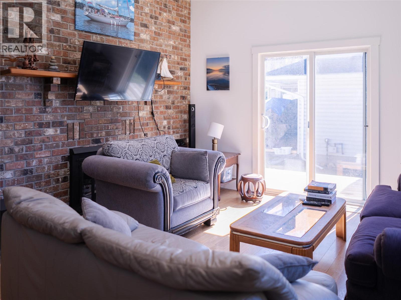 712 NINTH STREET - 25