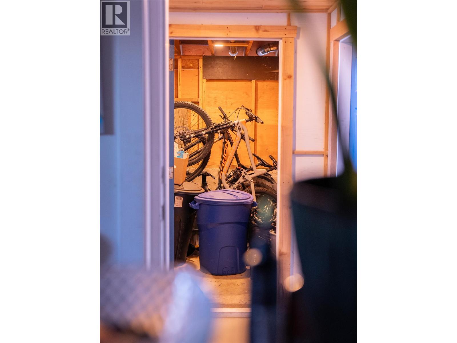 712 NINTH STREET - 50