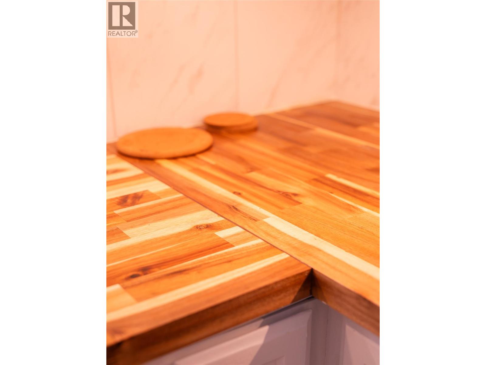 712 NINTH STREET - 12