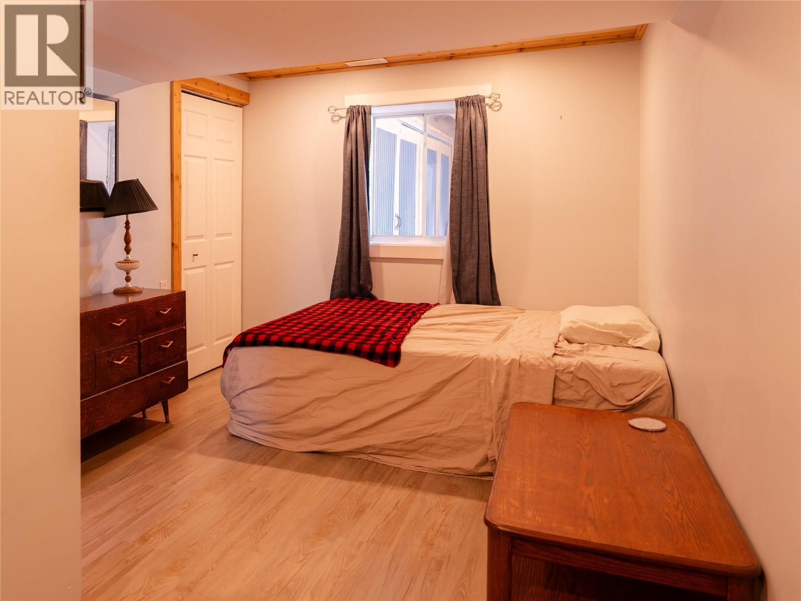 712 NINTH STREET - 44