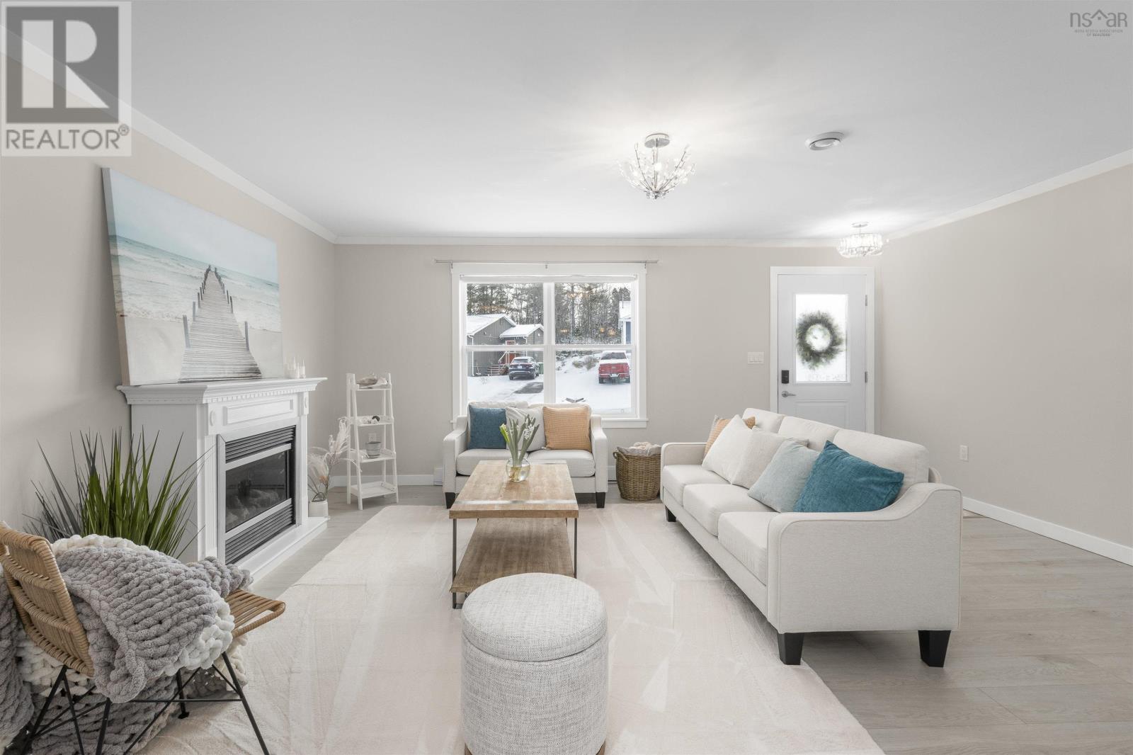 Property 4 of 33 of 32 Mossberry Close