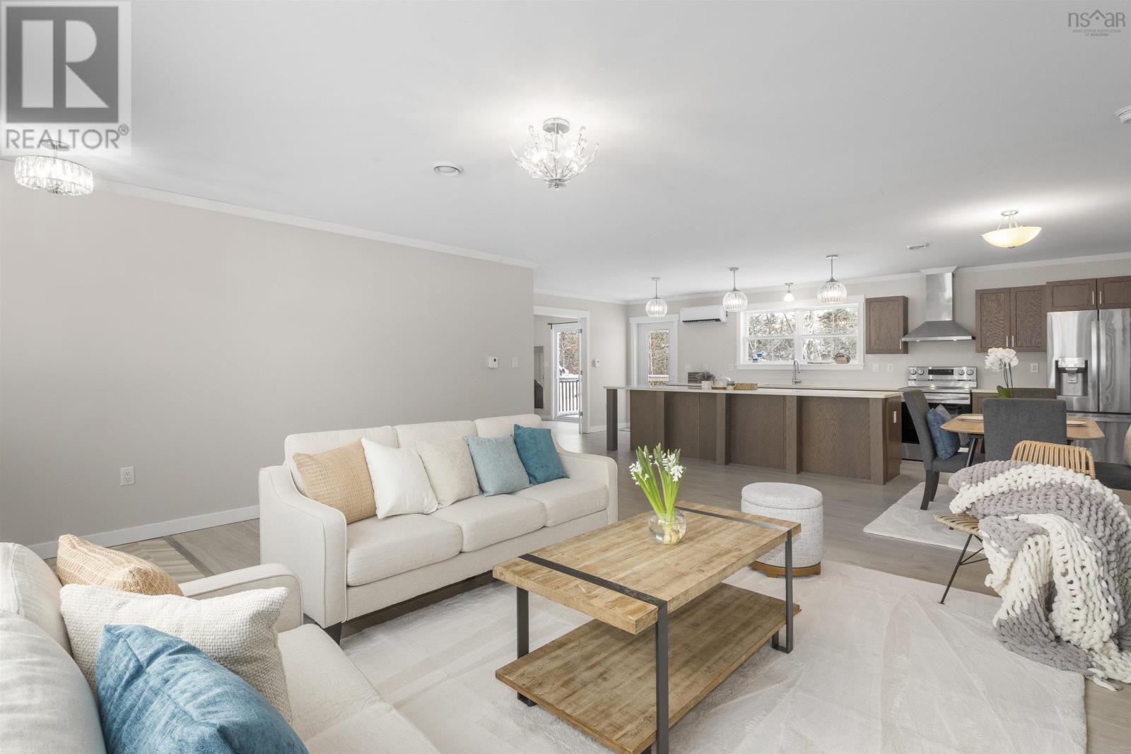 Property 6 of 33 of 32 Mossberry Close