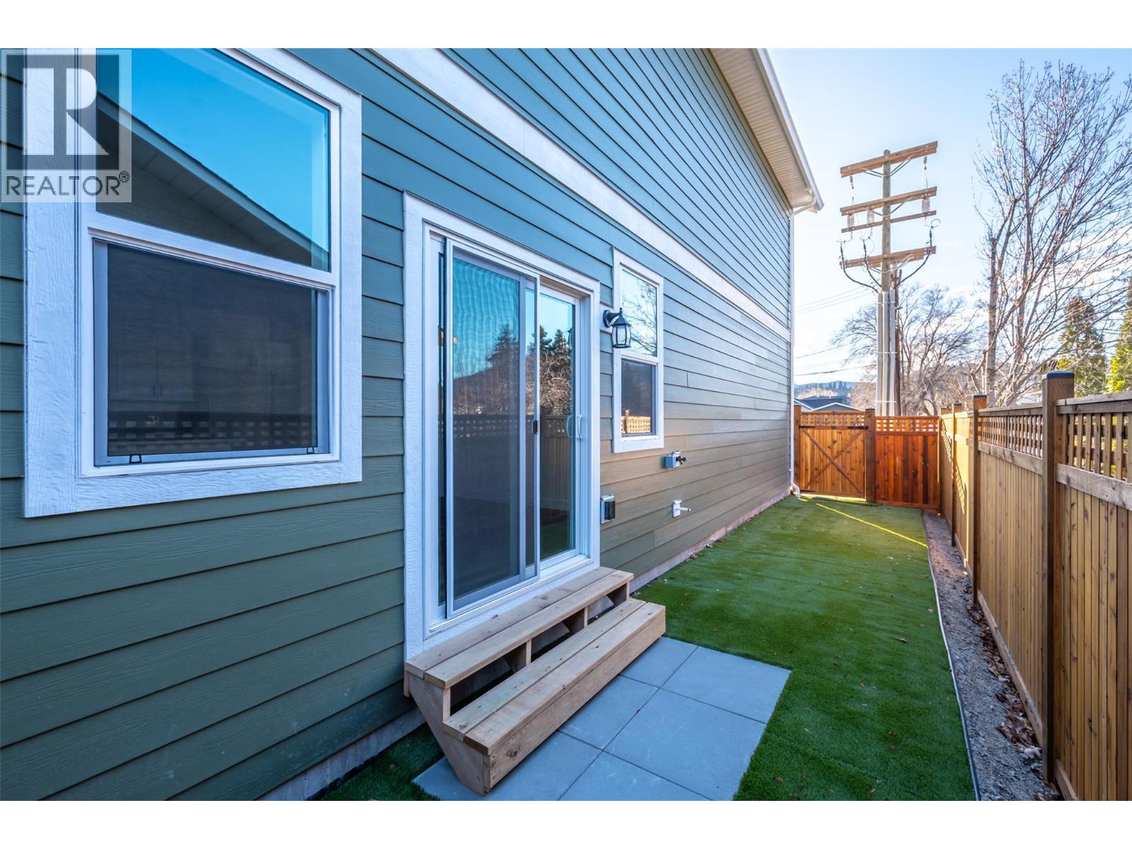 #101 11612 VICTORIA ROAD S - 31