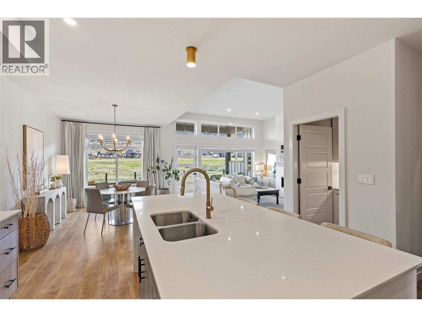 #2 260 RUE CHEVAL NOIR ESTATES - 10