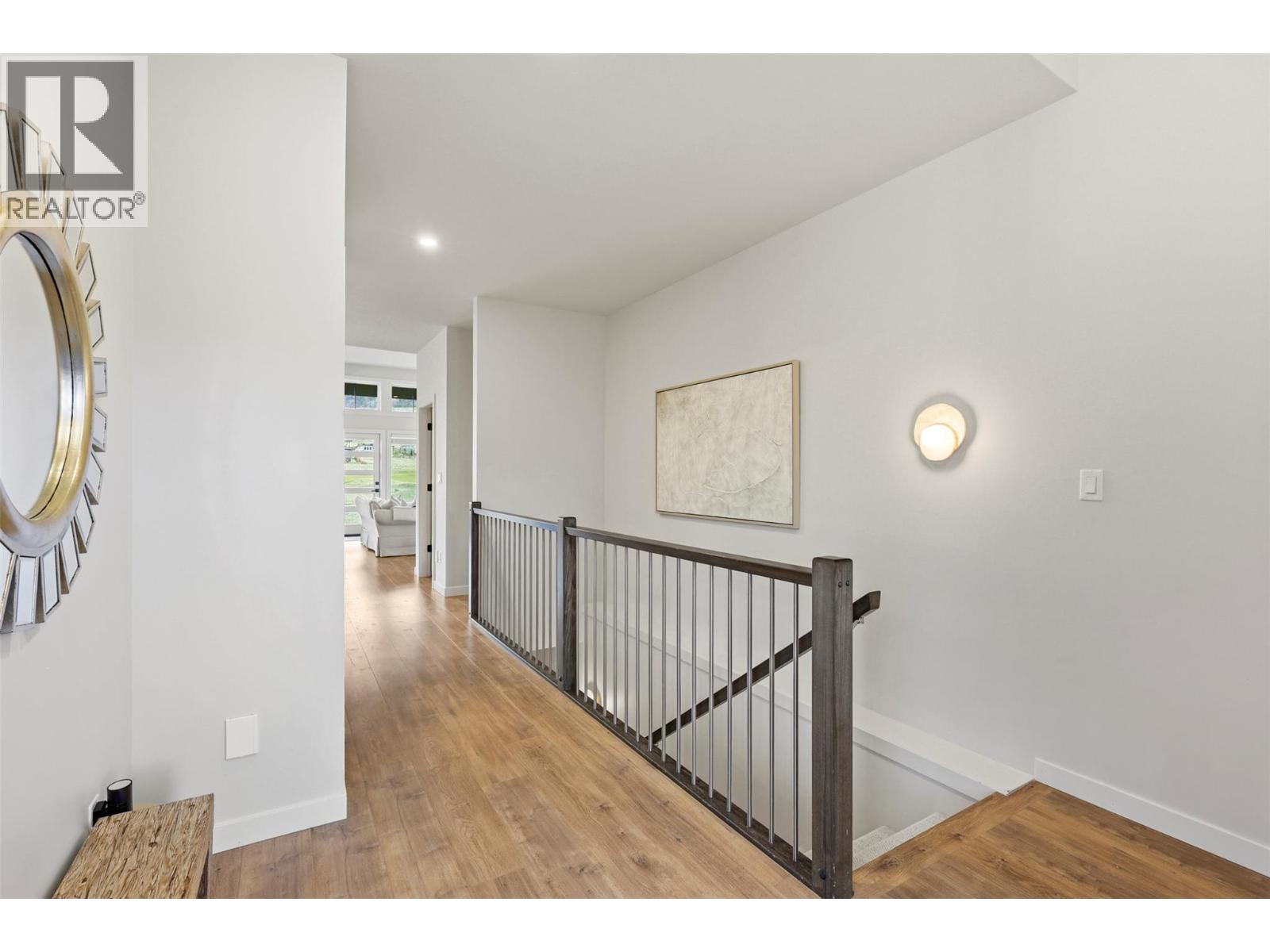 #2 260 RUE CHEVAL NOIR Estates - 22