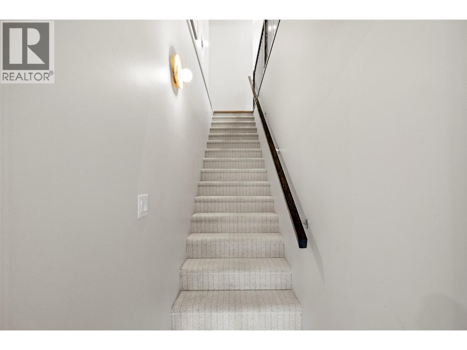 #2 260 RUE CHEVAL NOIR ESTATES - 32