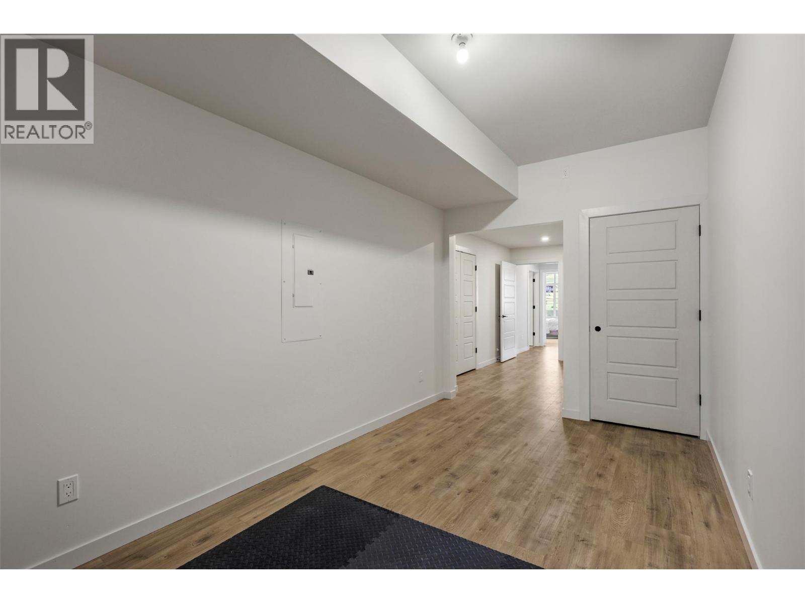 #2 260 RUE CHEVAL NOIR Estates - 53
