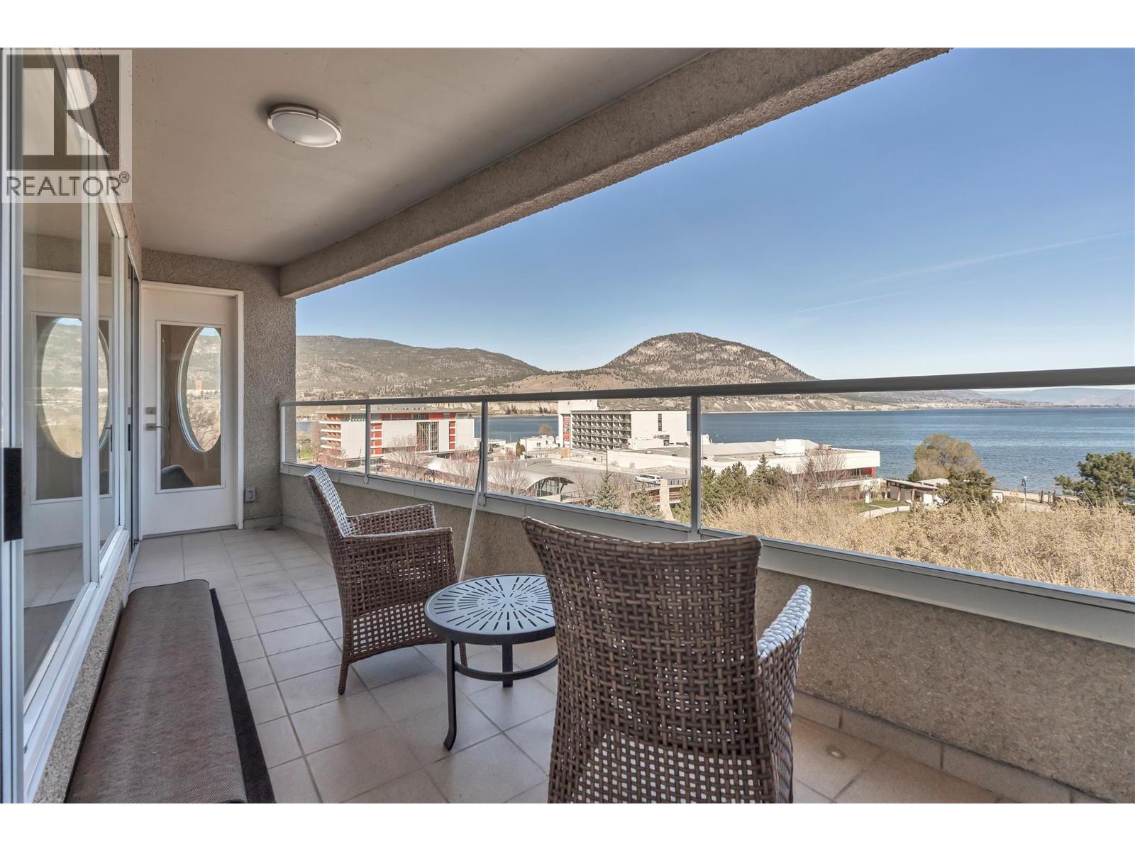 #701 86 LAKESHORE DRIVE - 18