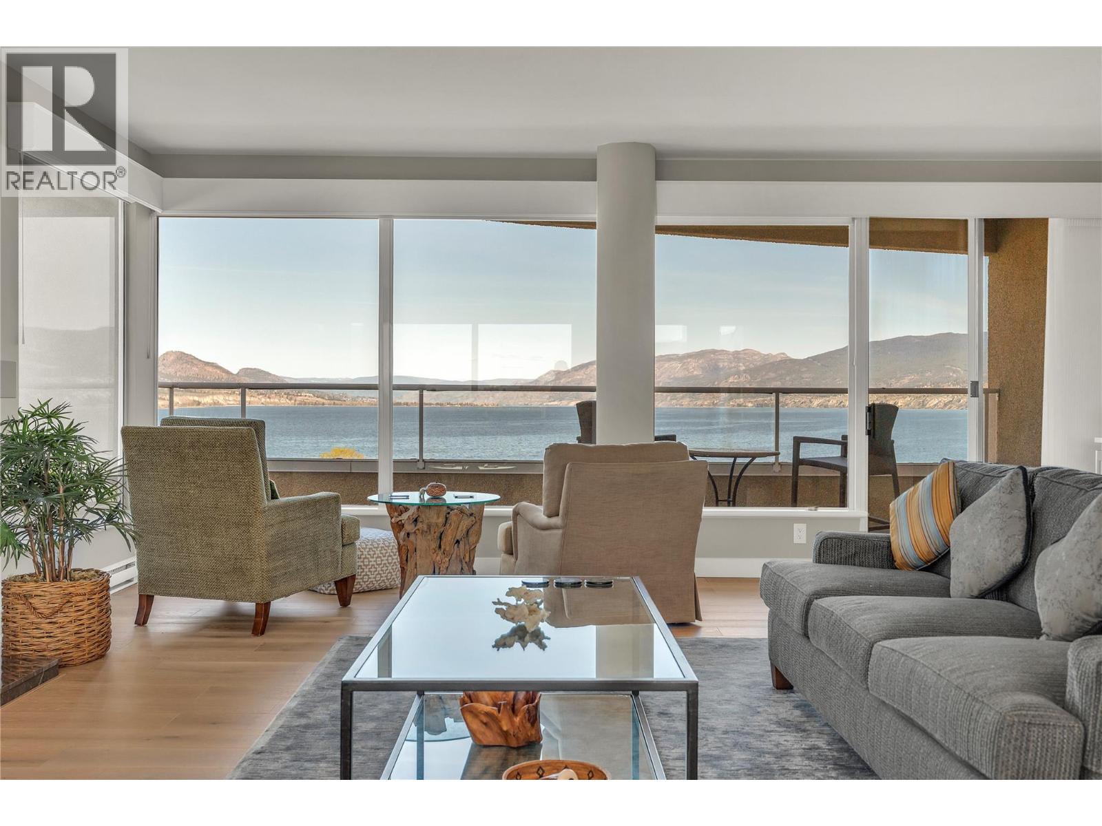 #701 86 LAKESHORE DRIVE - 23