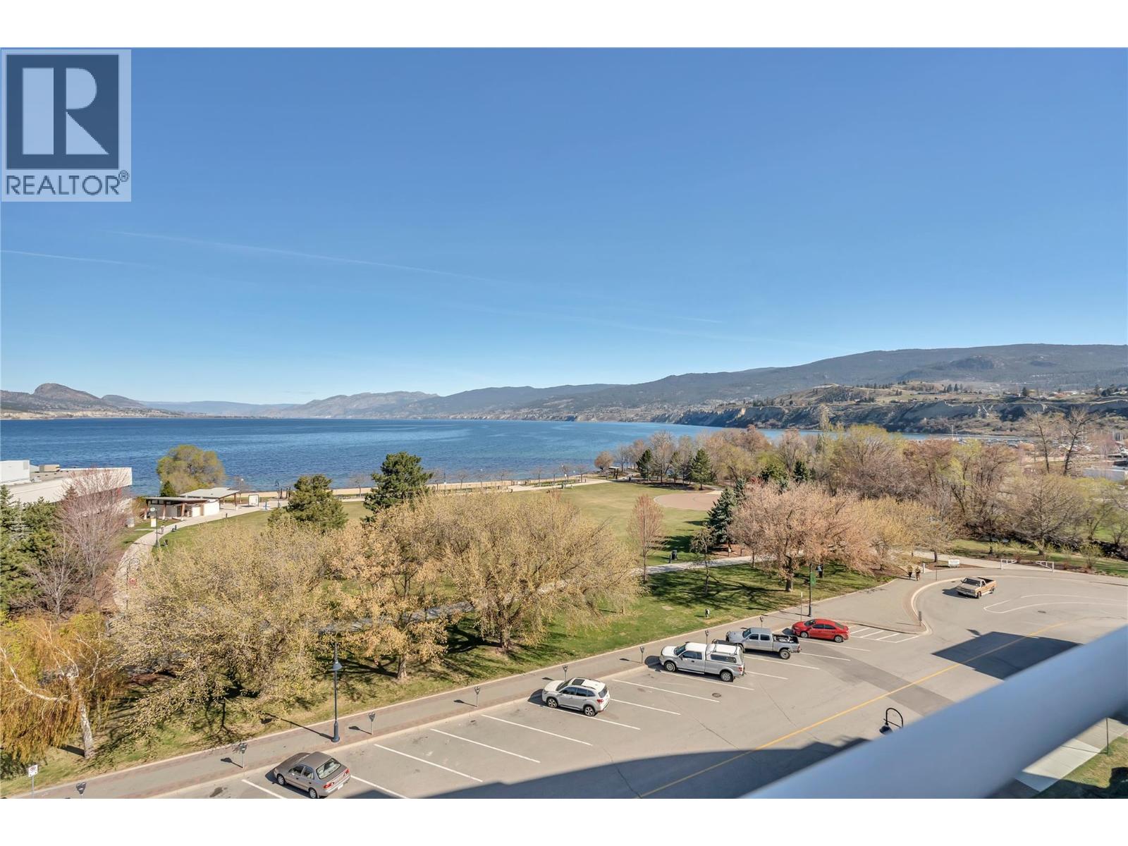 #701 86 LAKESHORE DRIVE - 54