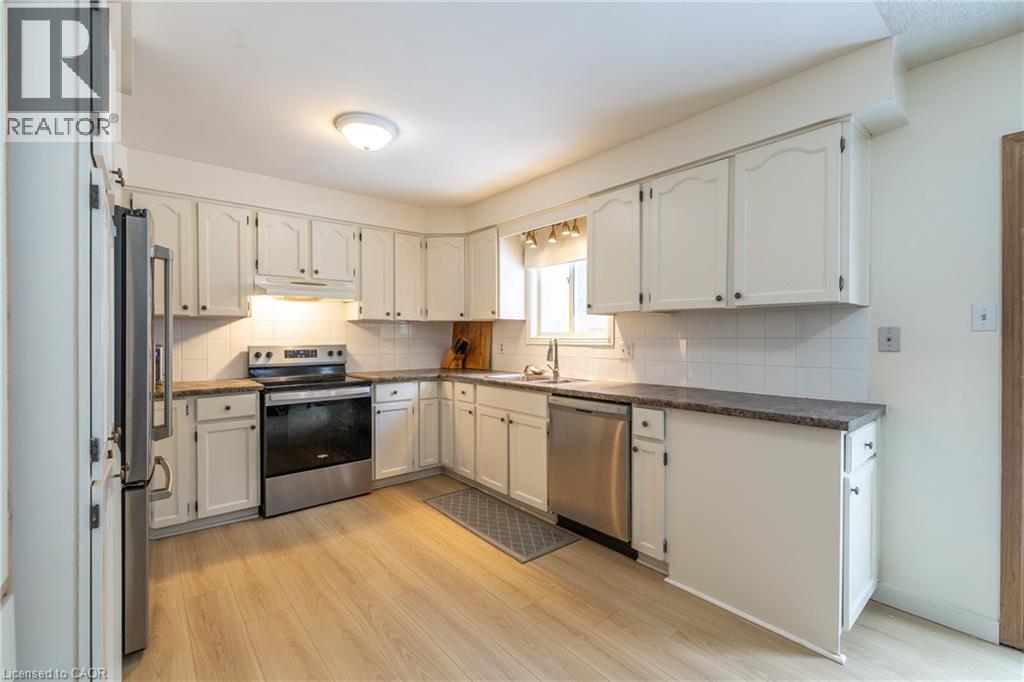 104 HENRY Street - 10