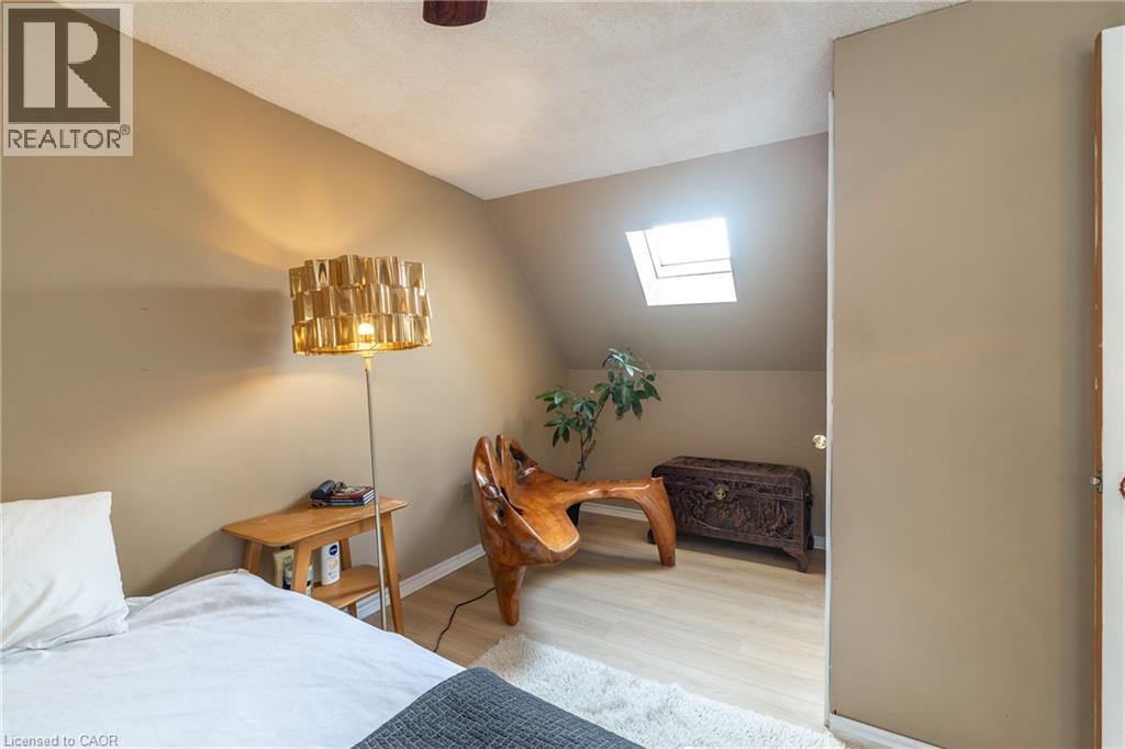 104 HENRY Street - 14