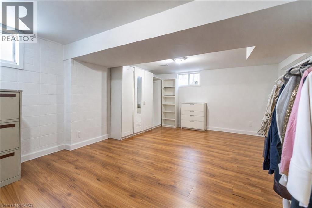 104 HENRY Street - 21