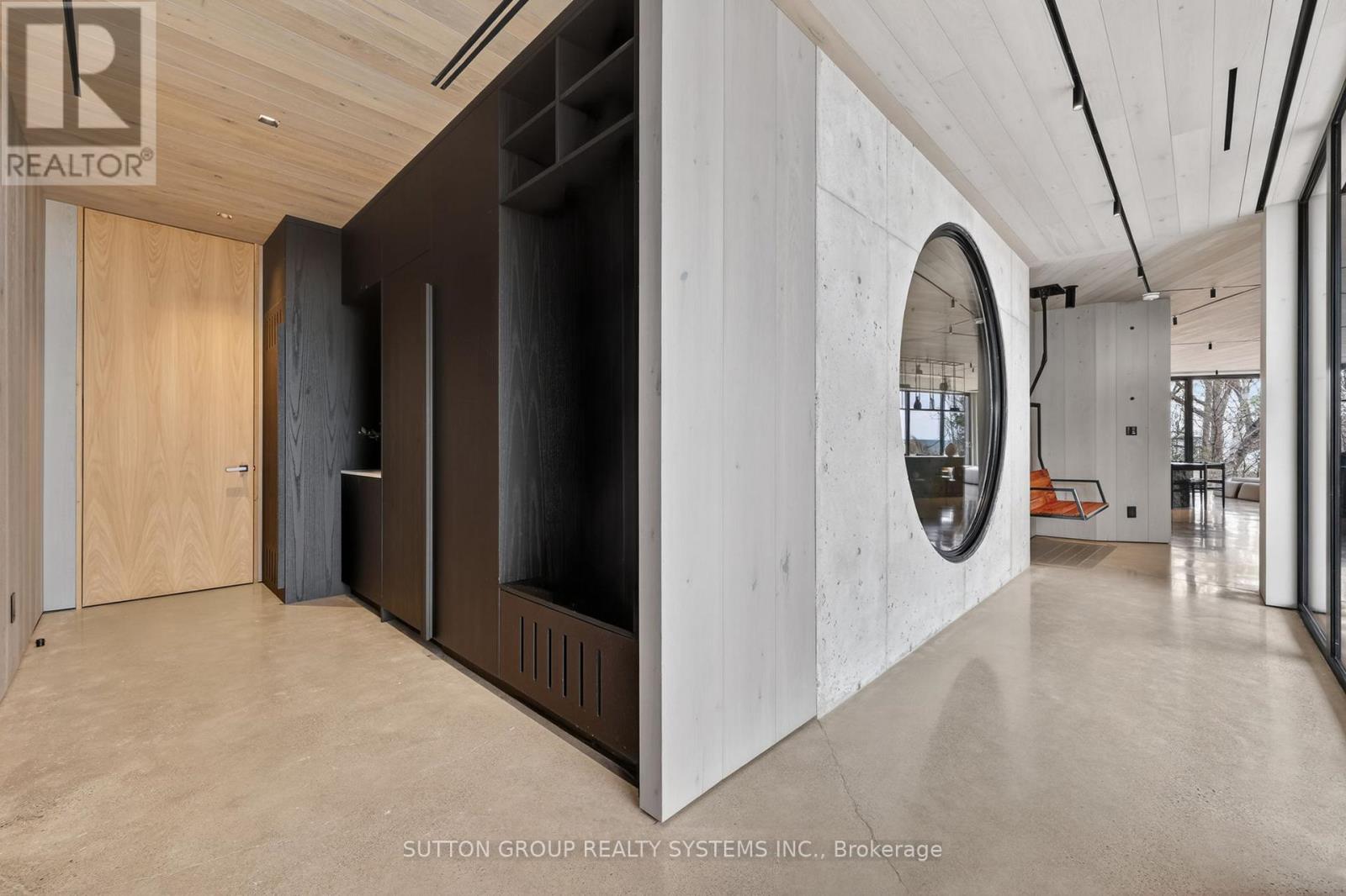 120 SEBASTIAN STREET - 5