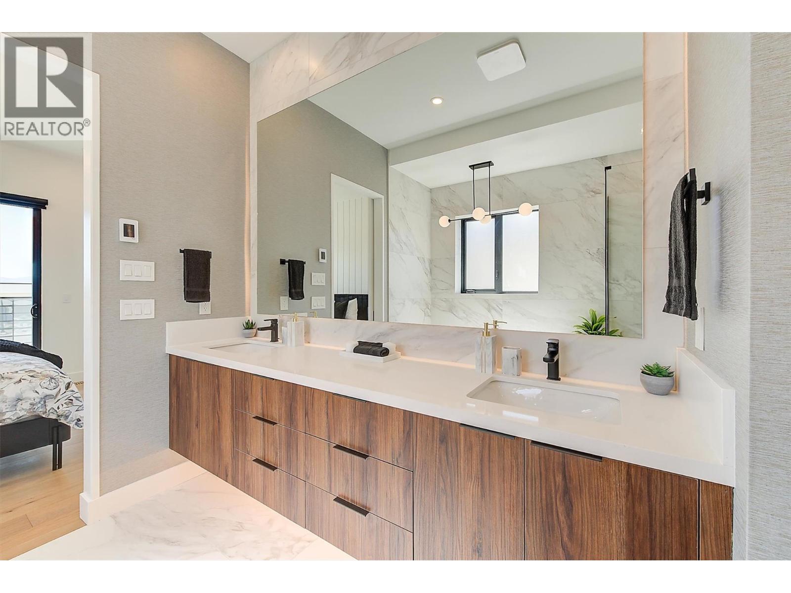 3342 VINEYARD VIEW DRIVE - 52