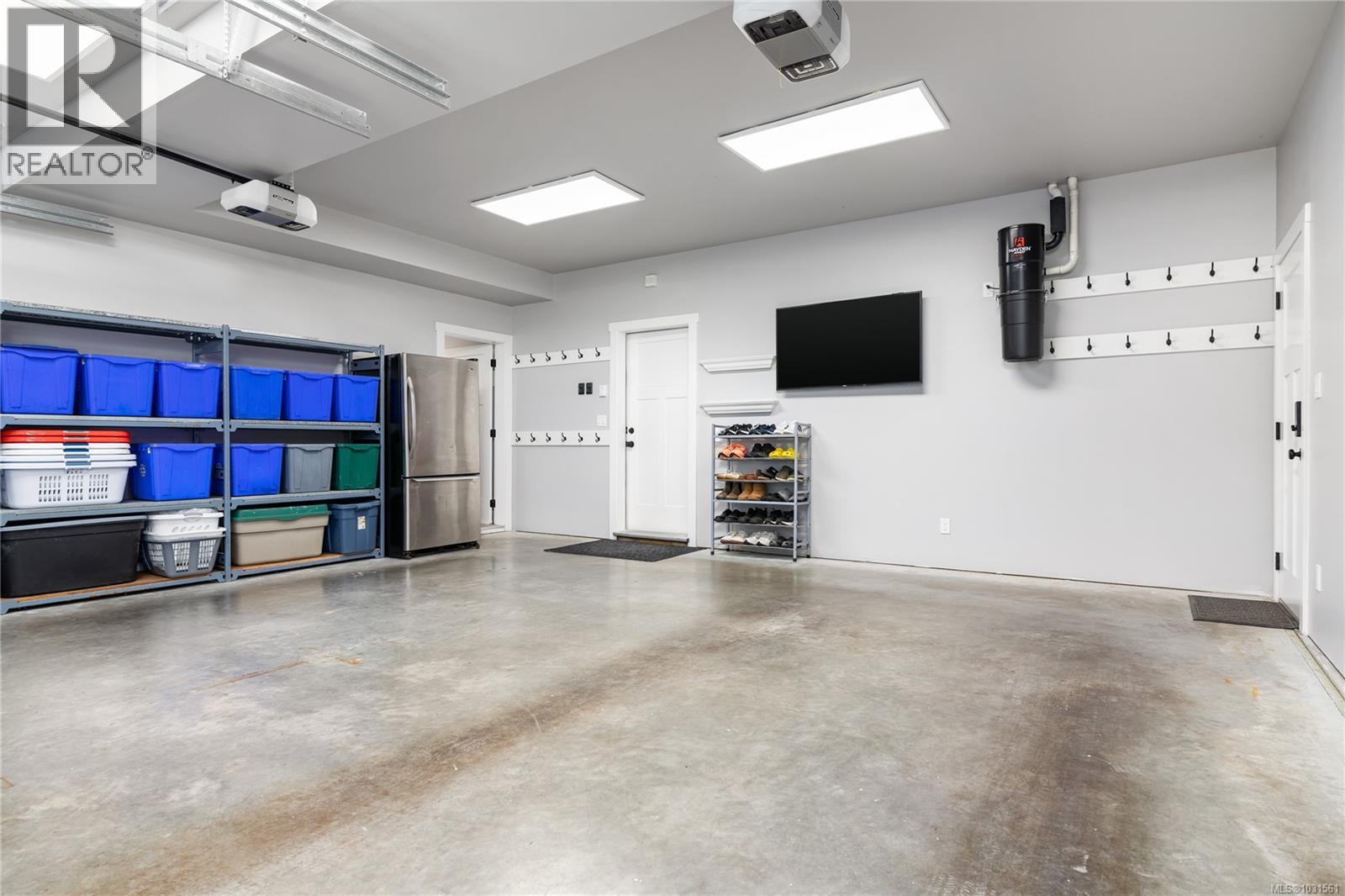  748 Walema Avenue, Saanich