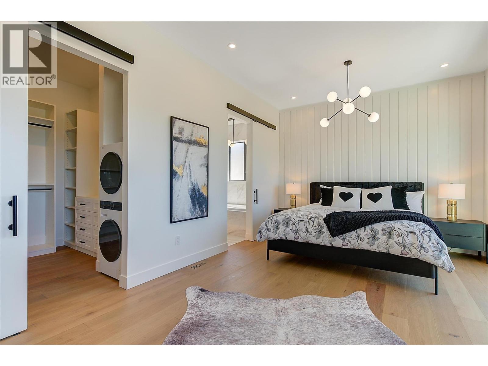 3342 VINEYARD VIEW DRIVE - 44